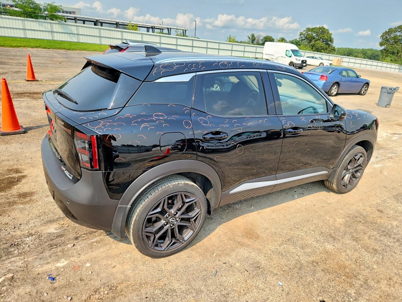 2025 NISSAN KICKS SR — снимка 3