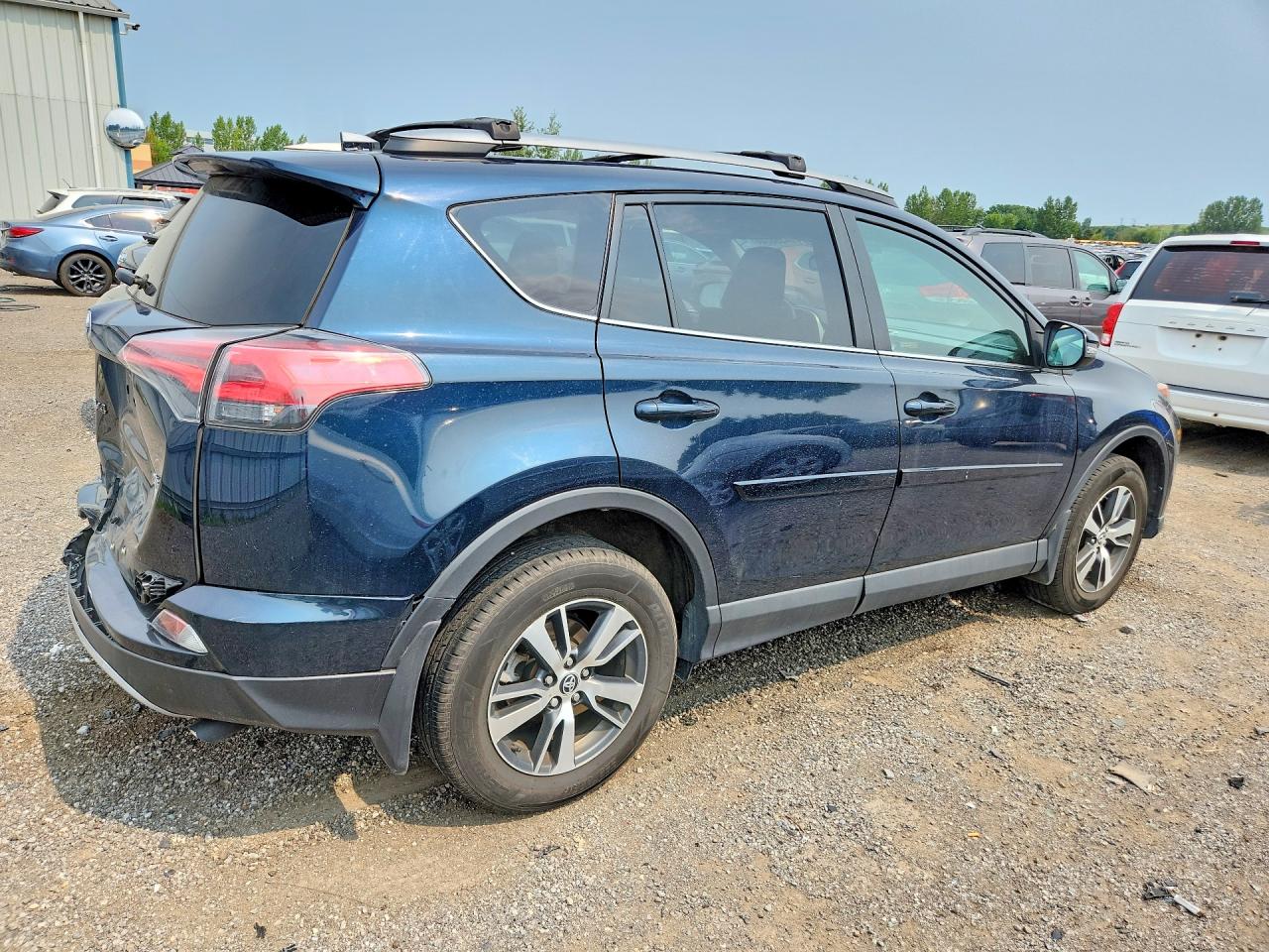2018 TOYOTA RAV4 XLE — снимка 3