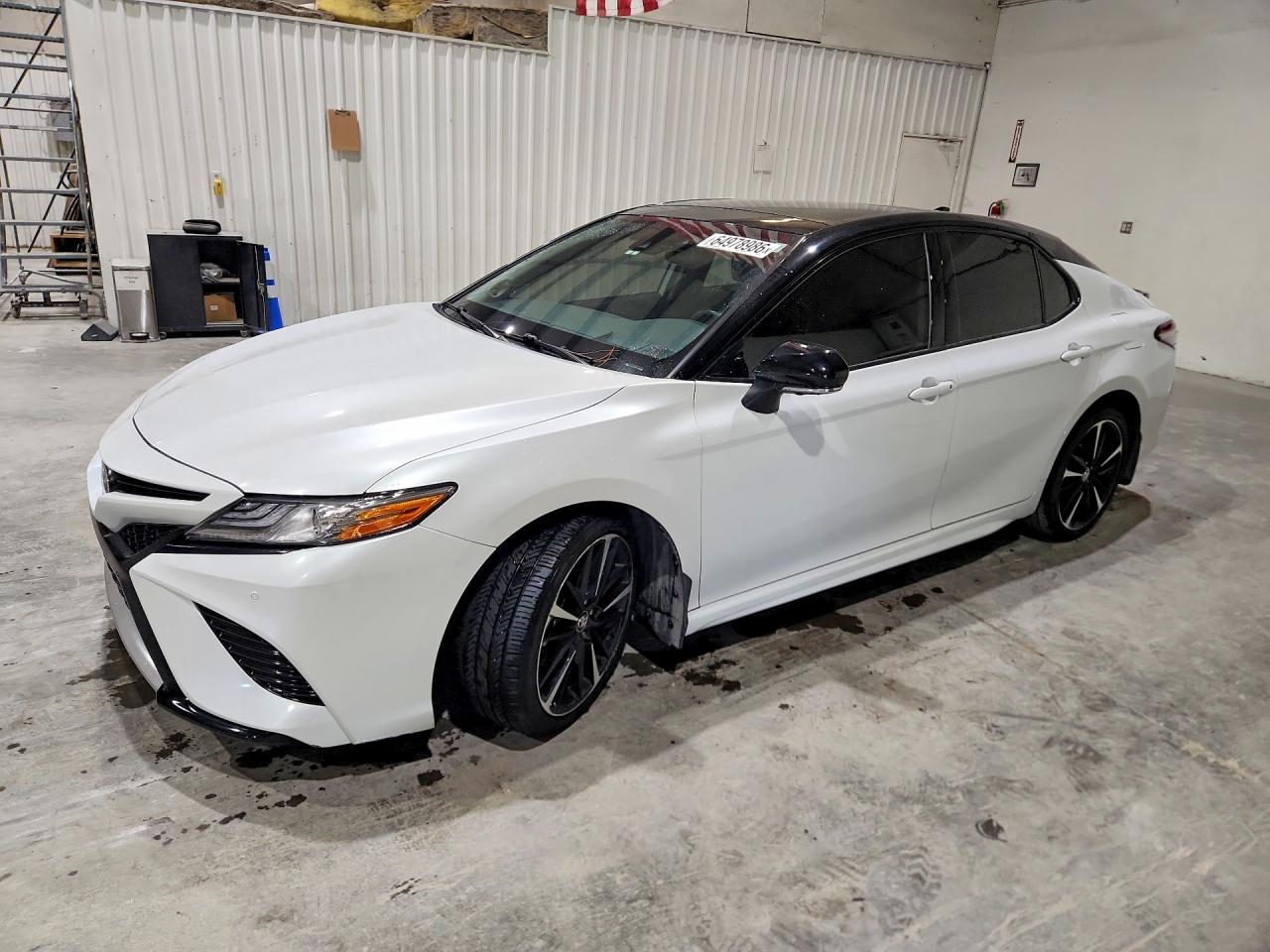 2019 TOYOTA CAMRY XSE