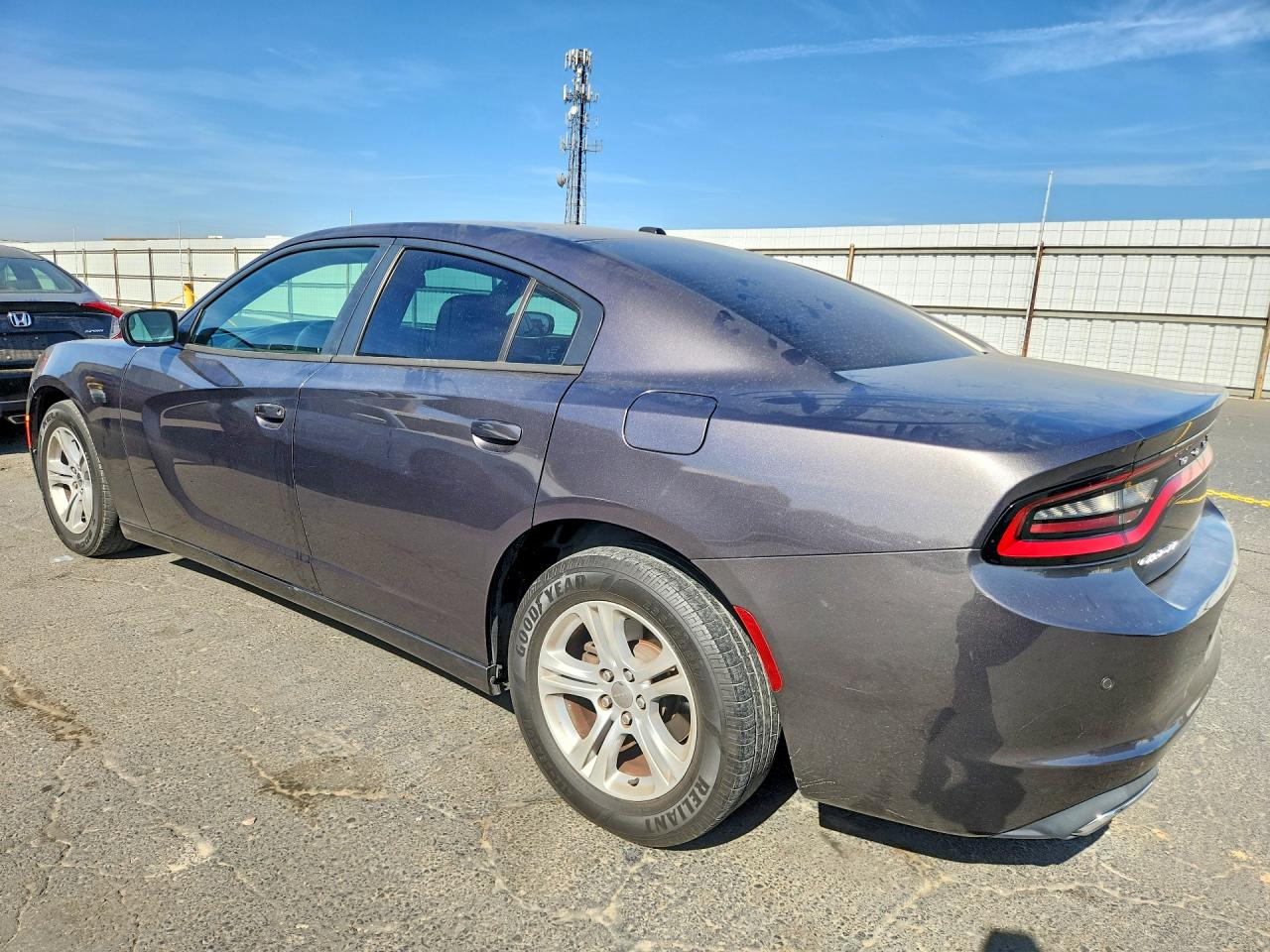 2015 DODGE CHARGER SE — снимка 2