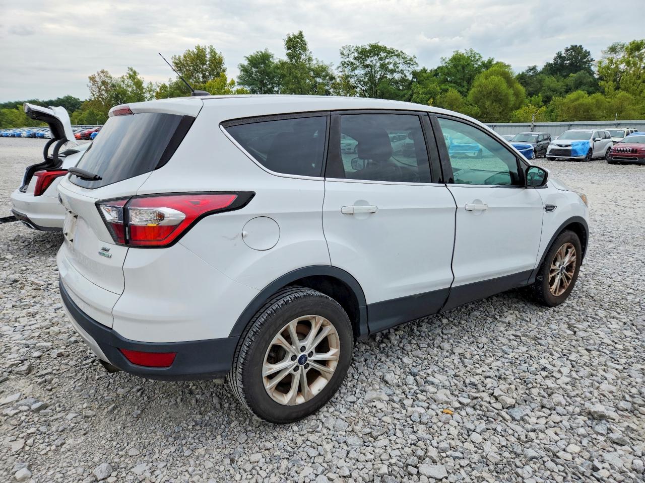 2017 FORD ESCAPE SE — снимка 3