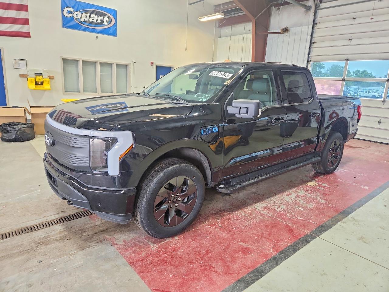 2025 FORD F150 LIGHTNING XLT