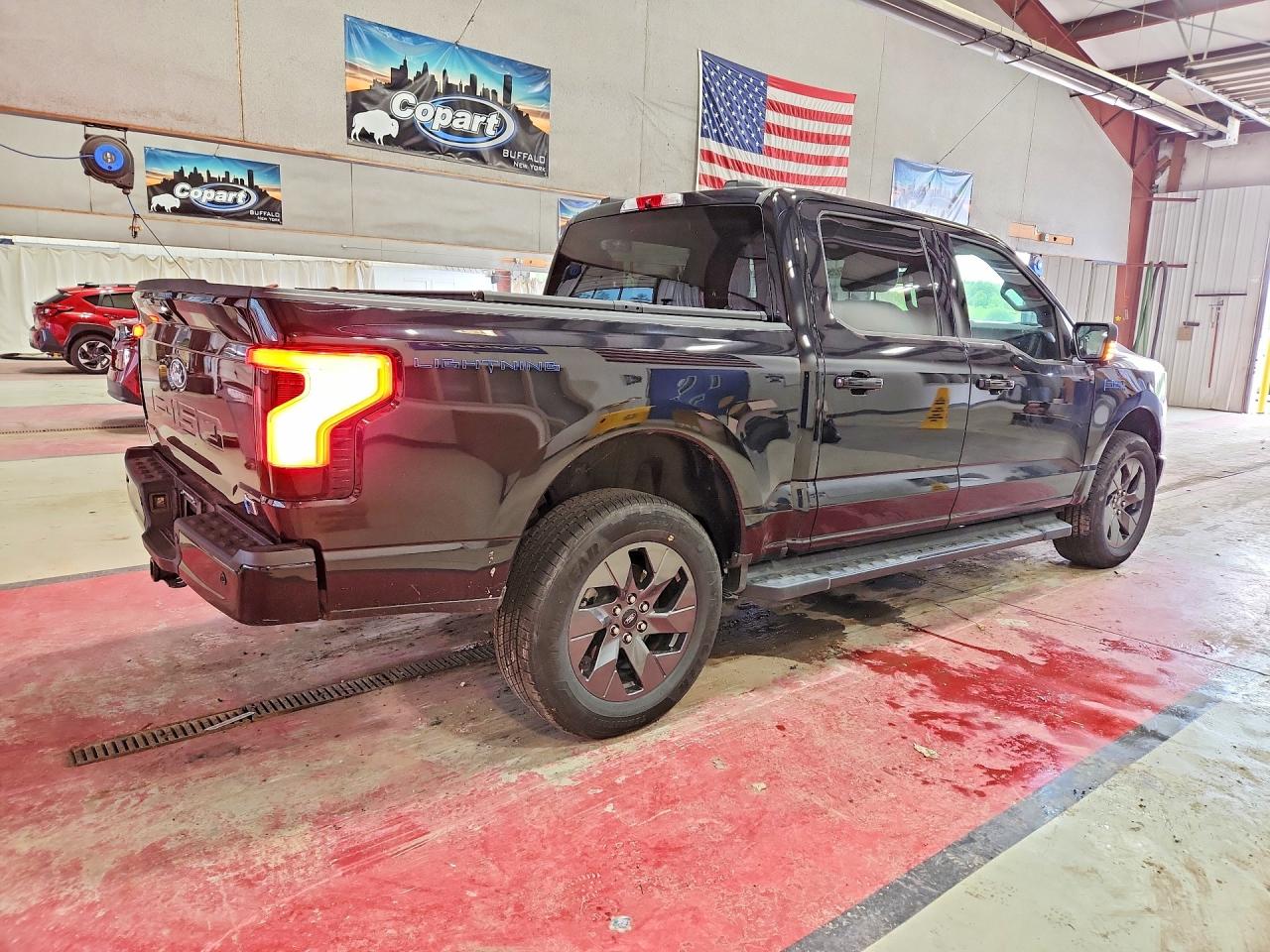 2025 FORD F150 LIGHTNING XLT — снимка 3