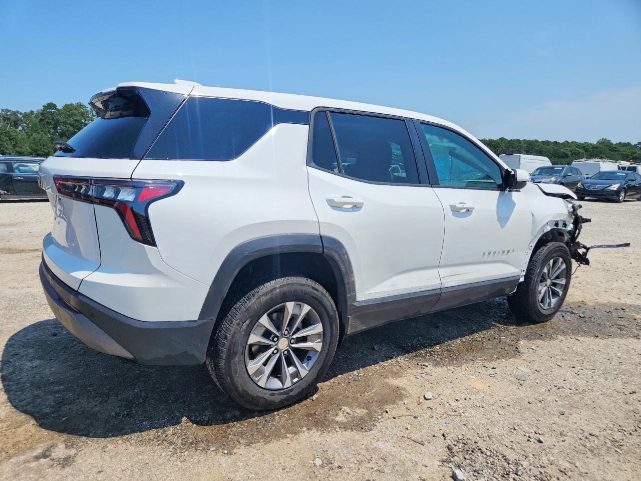 2026 CHEVROLET EQUINOX LT — снимка 3