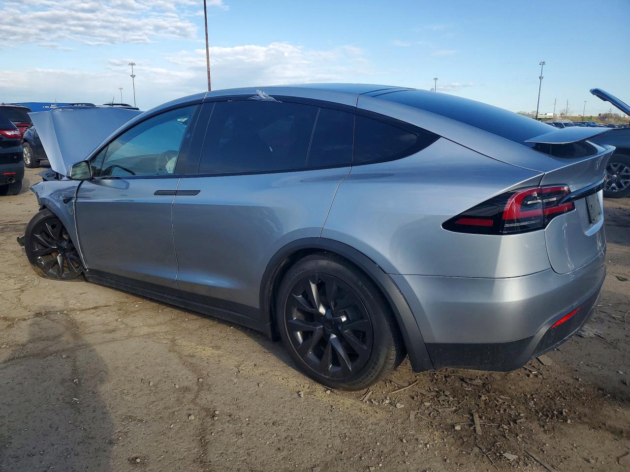 2025 TESLA MODEL X — снимка 2