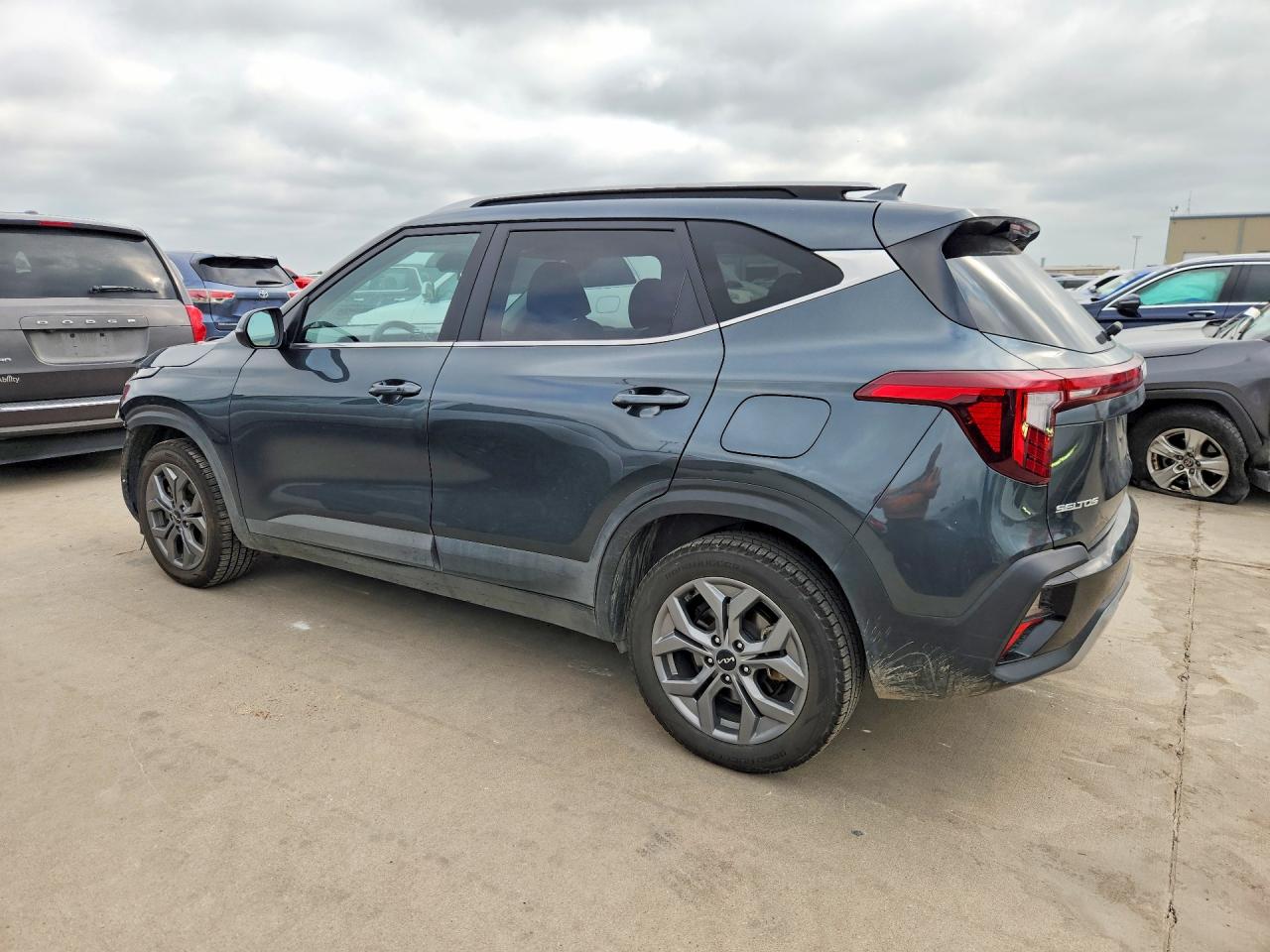 2024 KIA SELTOS S — снимка 2