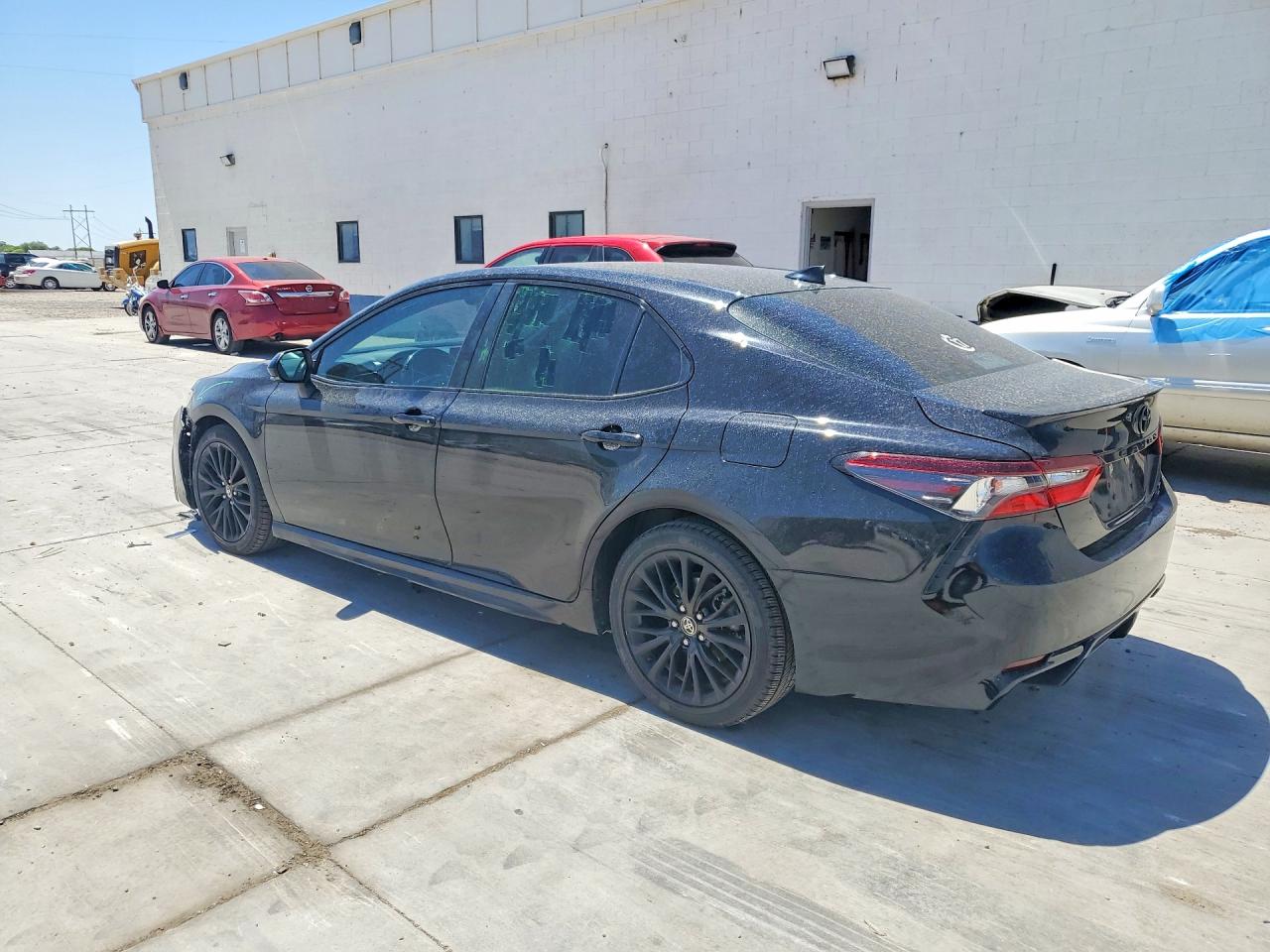 2022 TOYOTA CAMRY SE NIGHTSHADE — снимка 2