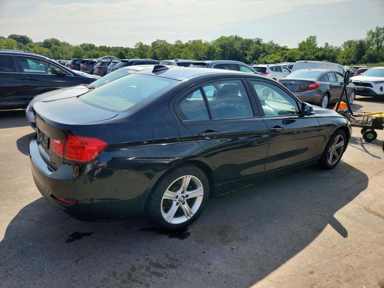 2014 BMW 320 I XDRIVE — снимка 3