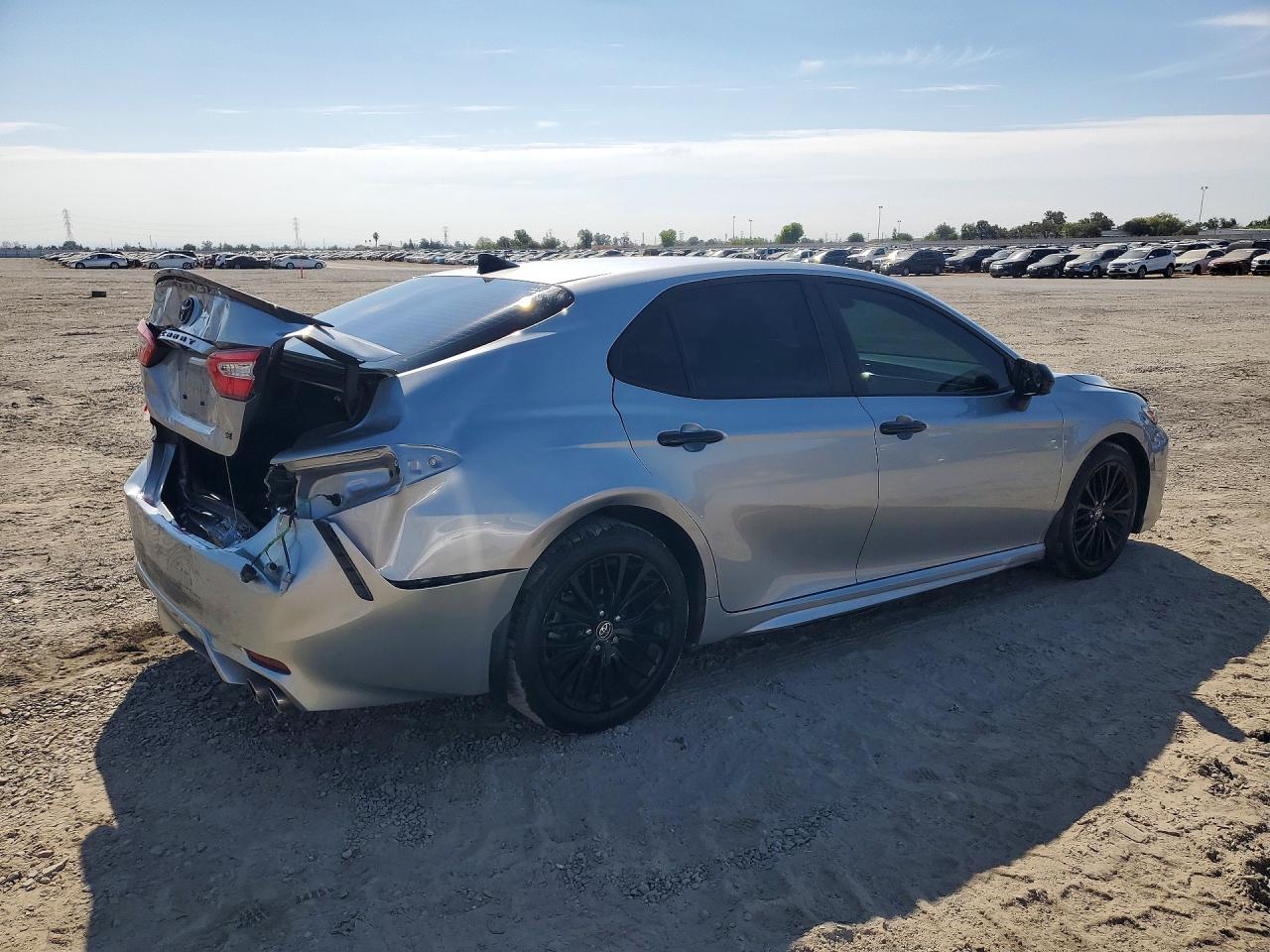 2019 TOYOTA CAMRY SE — снимка 3
