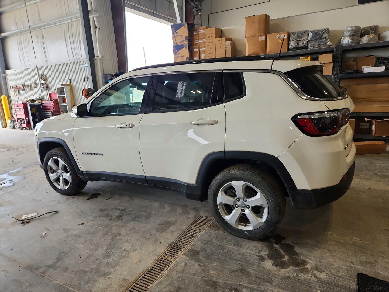 2021 JEEP COMPASS LATITUDE — снимка 2