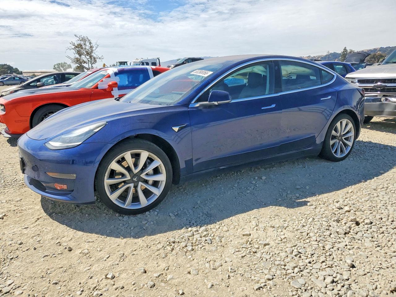 2018 TESLA MODEL 3