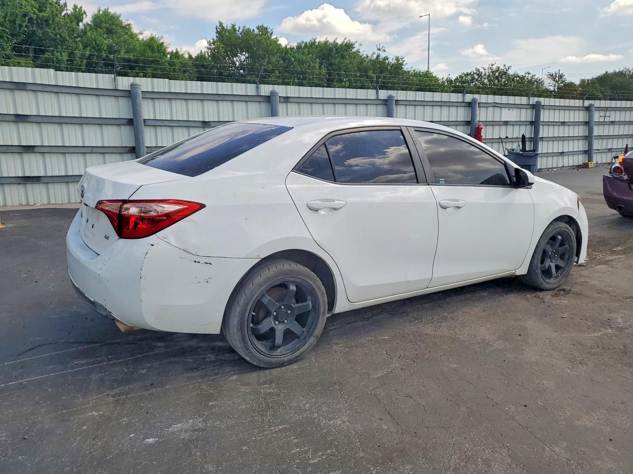 2019 TOYOTA COROLLA LE — снимка 3