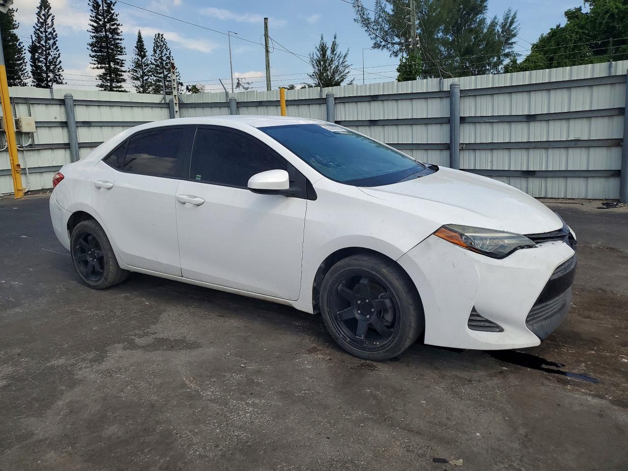 2019 TOYOTA COROLLA LE — снимка 4