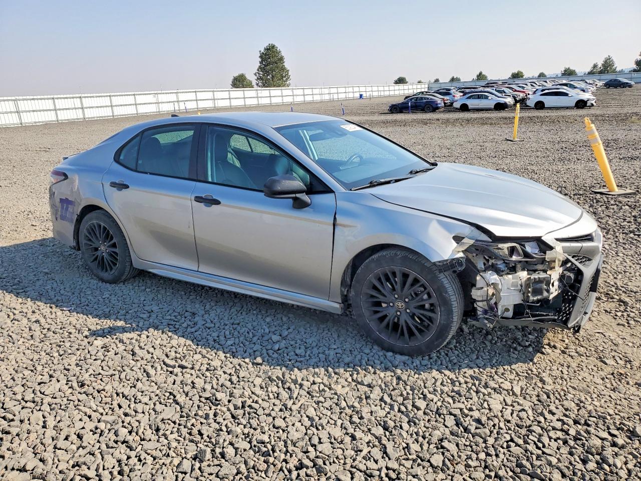 2021 TOYOTA CAMRY SE NIGHTSHADE — снимка 4