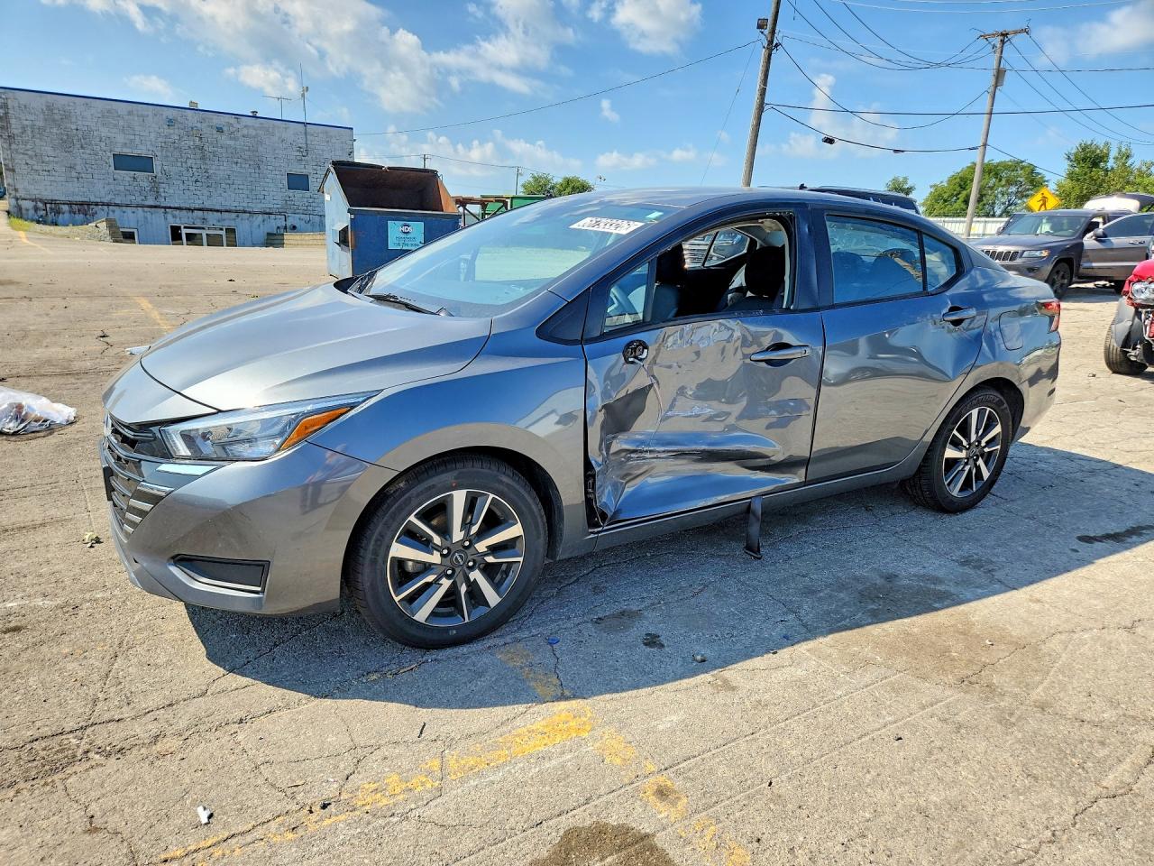 2025 NISSAN VERSA SV