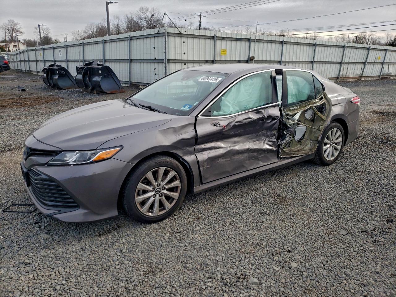 2020 TOYOTA CAMRY LE