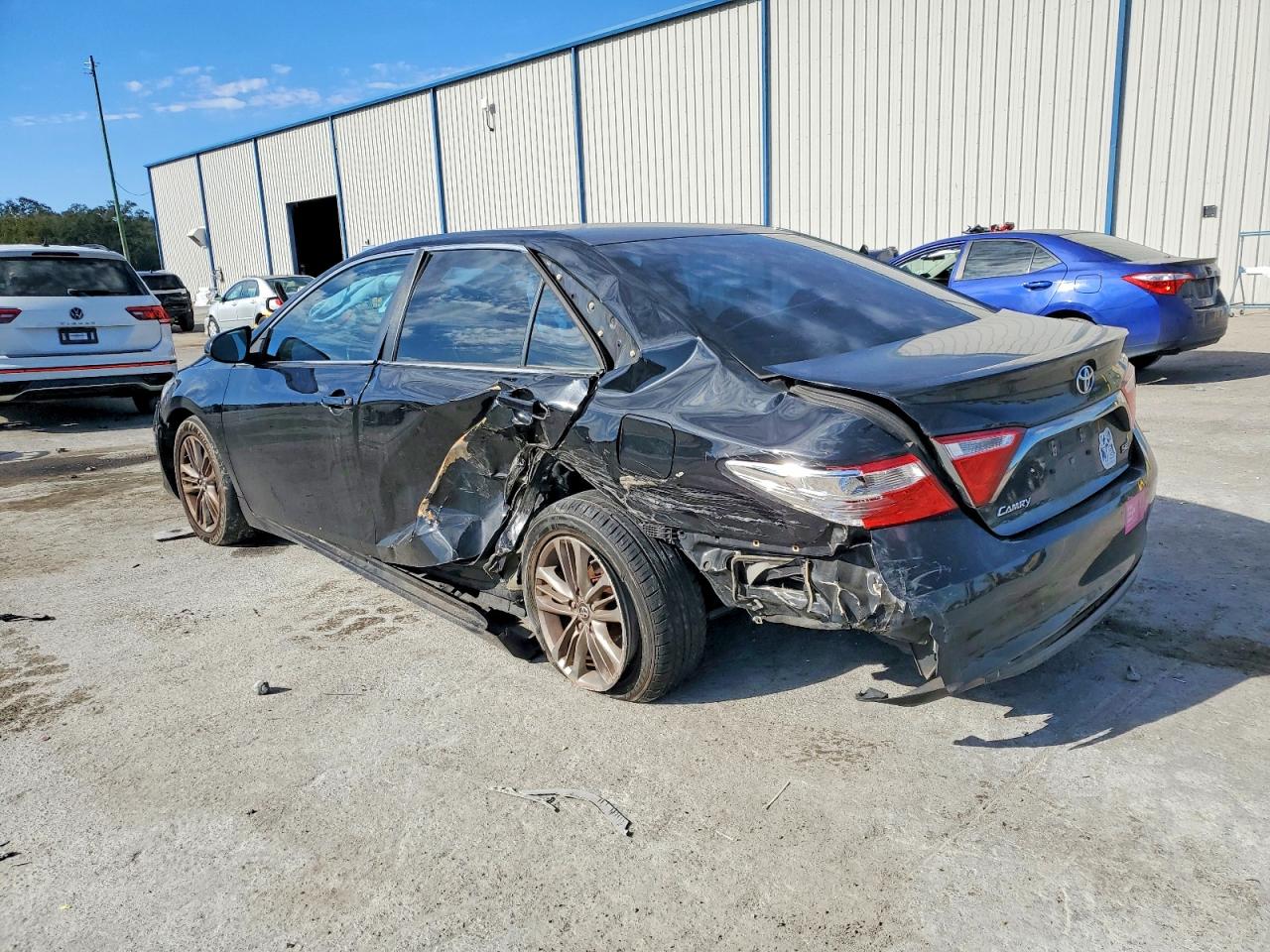 2017 TOYOTA CAMRY SE — снимка 2