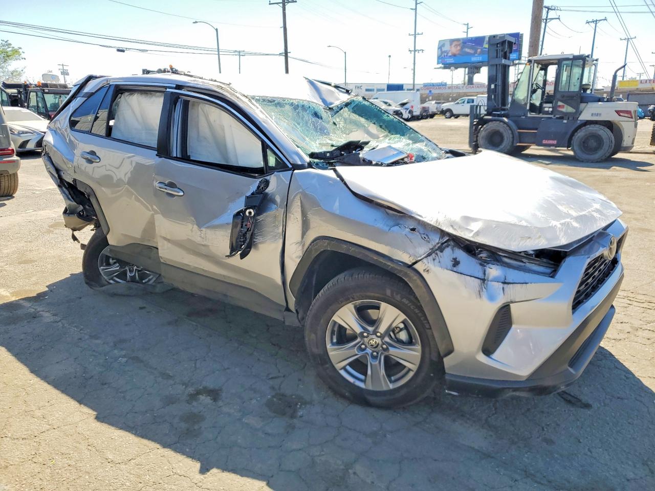 2024 TOYOTA RAV4 XLE — снимка 4