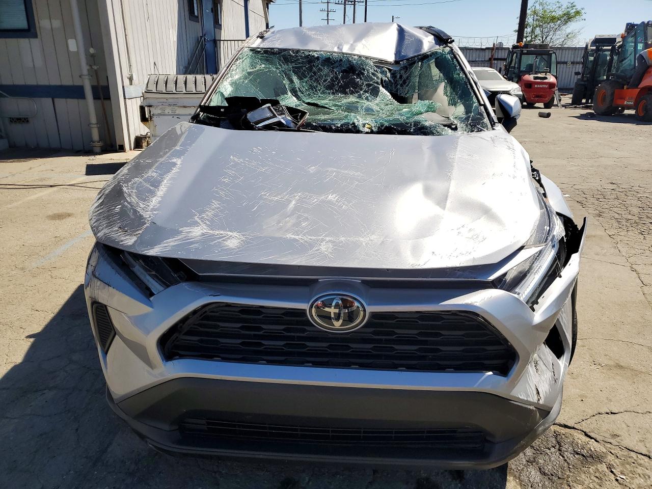 2024 TOYOTA RAV4 XLE — снимка 5