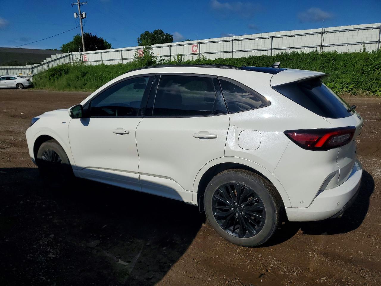 2024 FORD ESCAPE ST LINE ELITE — снимка 2