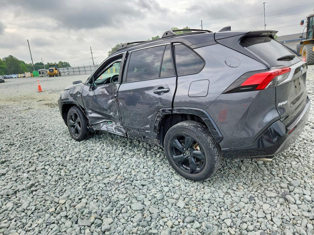 2021 TOYOTA RAV4 XSE — снимка 2