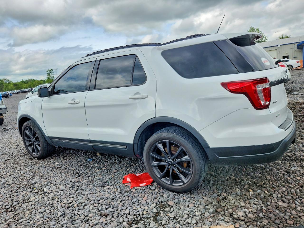 2019 FORD EXPLORER XLT — снимка 2