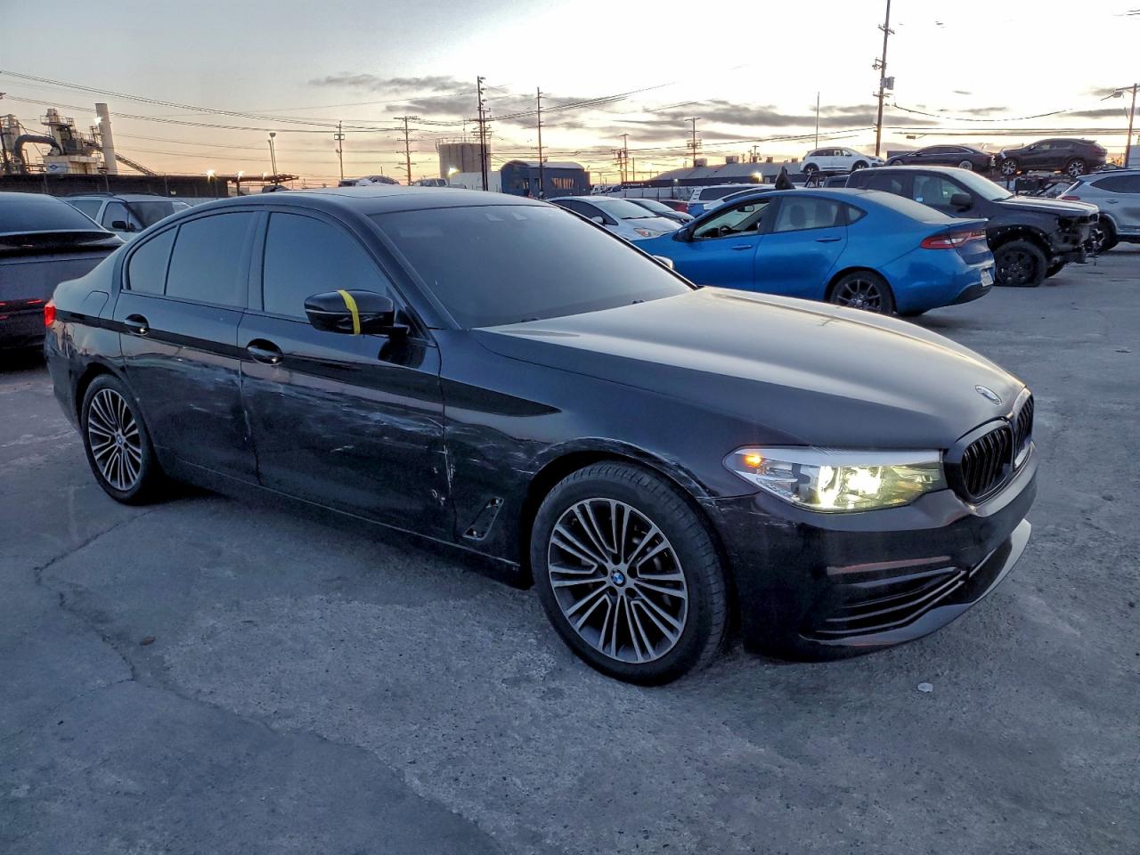 2020 BMW 530E — снимка 4