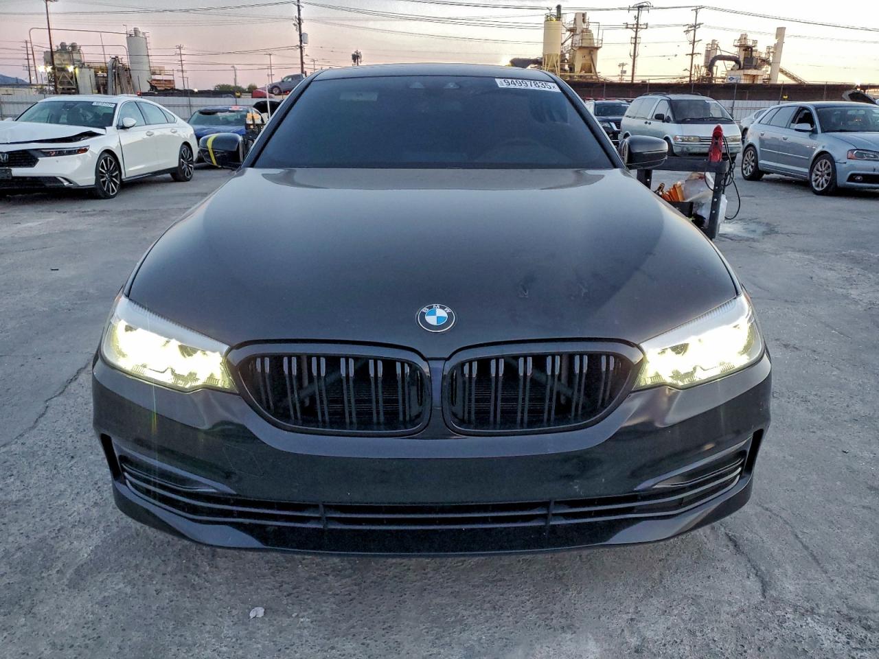 2020 BMW 530E — снимка 5