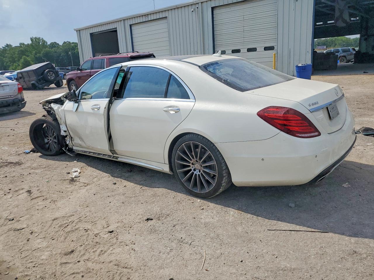 2015 MERCEDES-BENZ S 550 4MATIC — снимка 2