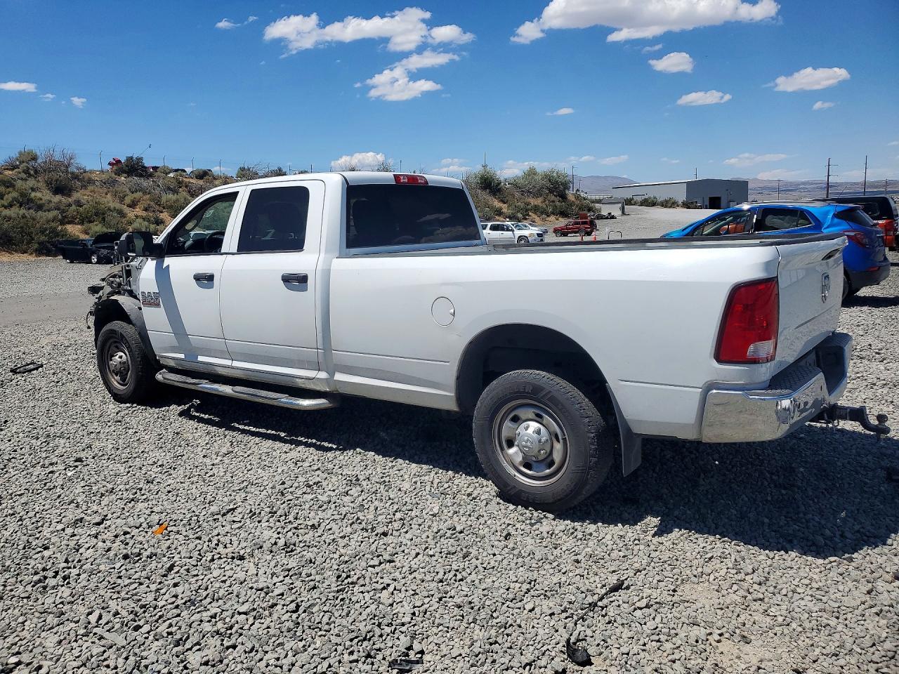 2017 RAM 2500 ST — снимка 2