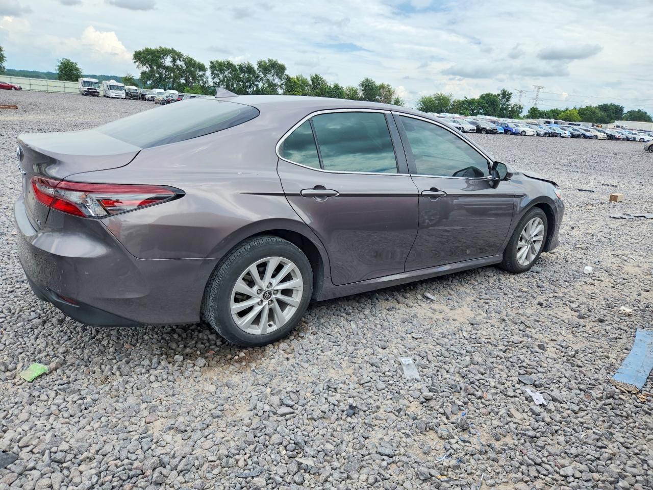 2022 TOYOTA CAMRY LE — снимка 3