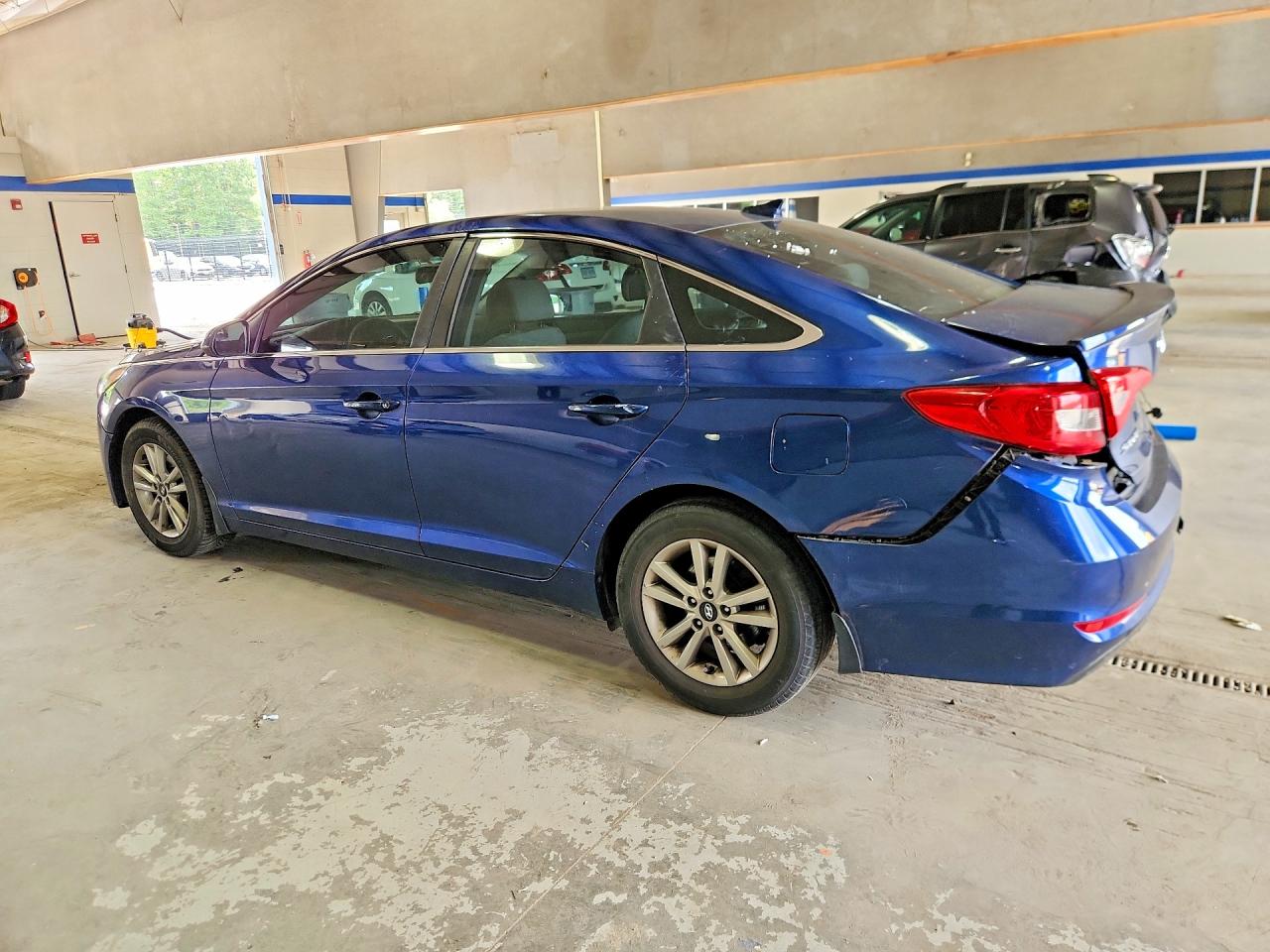 2015 HYUNDAI SONATA SE — снимка 2
