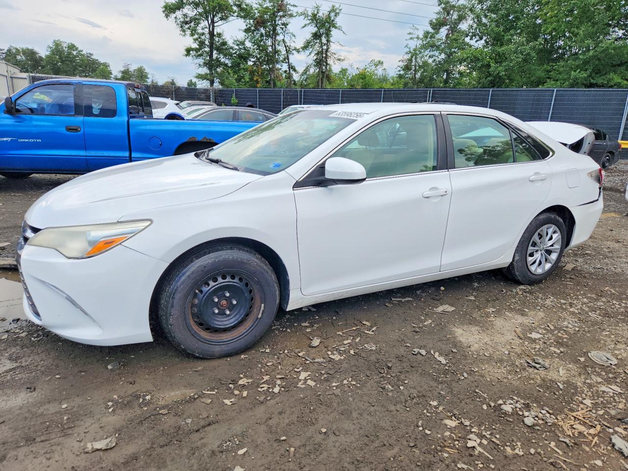 2016 TOYOTA CAMRY LE