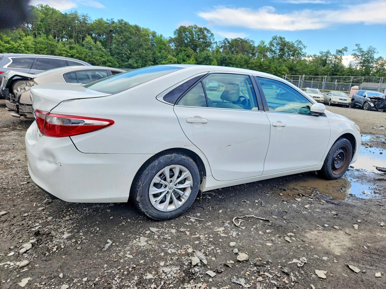 2016 TOYOTA CAMRY LE — снимка 3