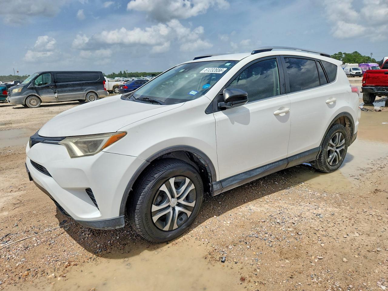 2018 TOYOTA RAV4 LE