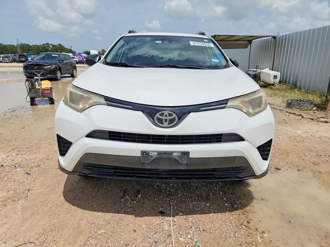 2018 TOYOTA RAV4 LE — снимка 5