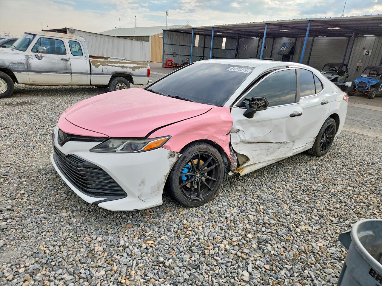 2019 TOYOTA CAMRY LE
