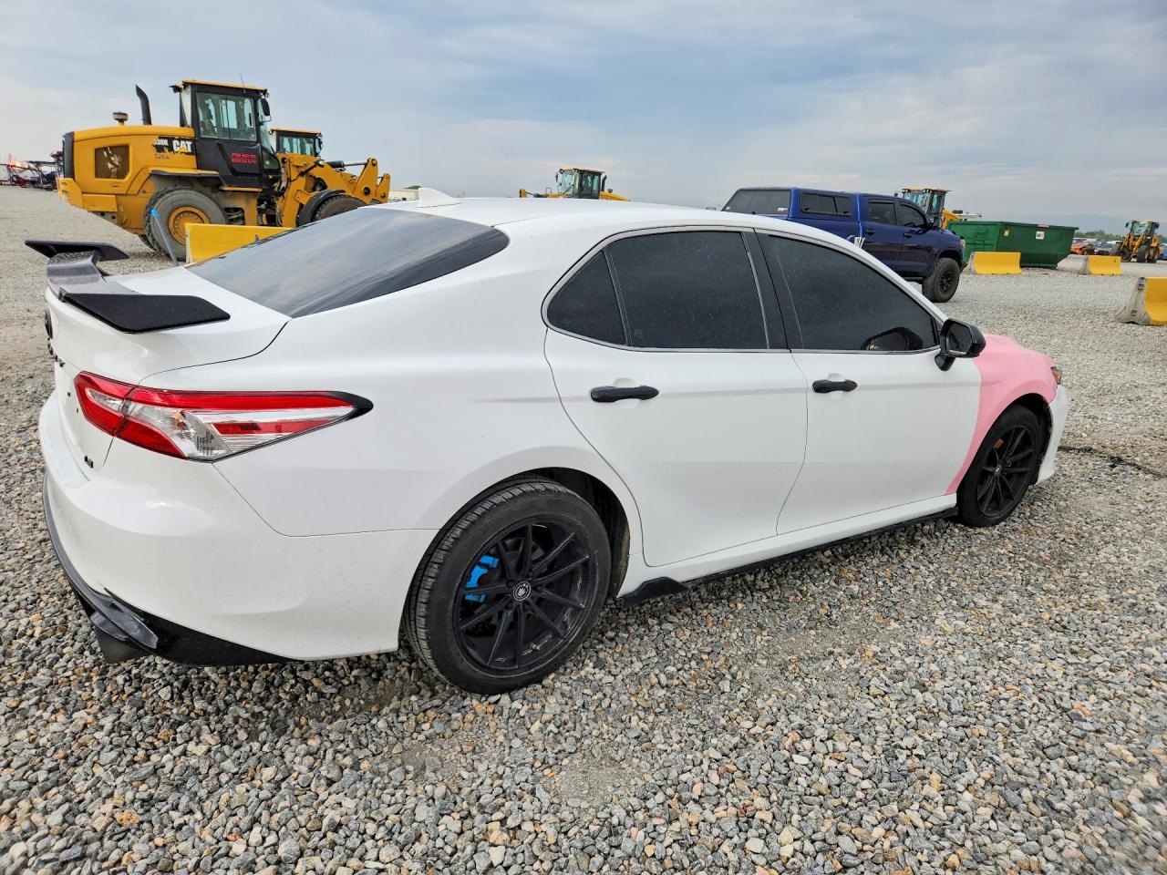 2019 TOYOTA CAMRY LE — снимка 3