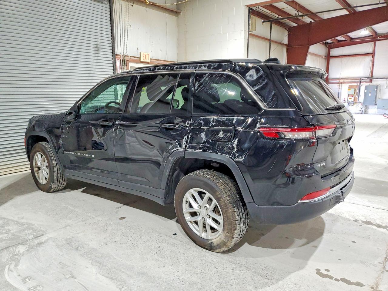 2025 JEEP GRAND CHEROKEE LAREDO — снимка 2