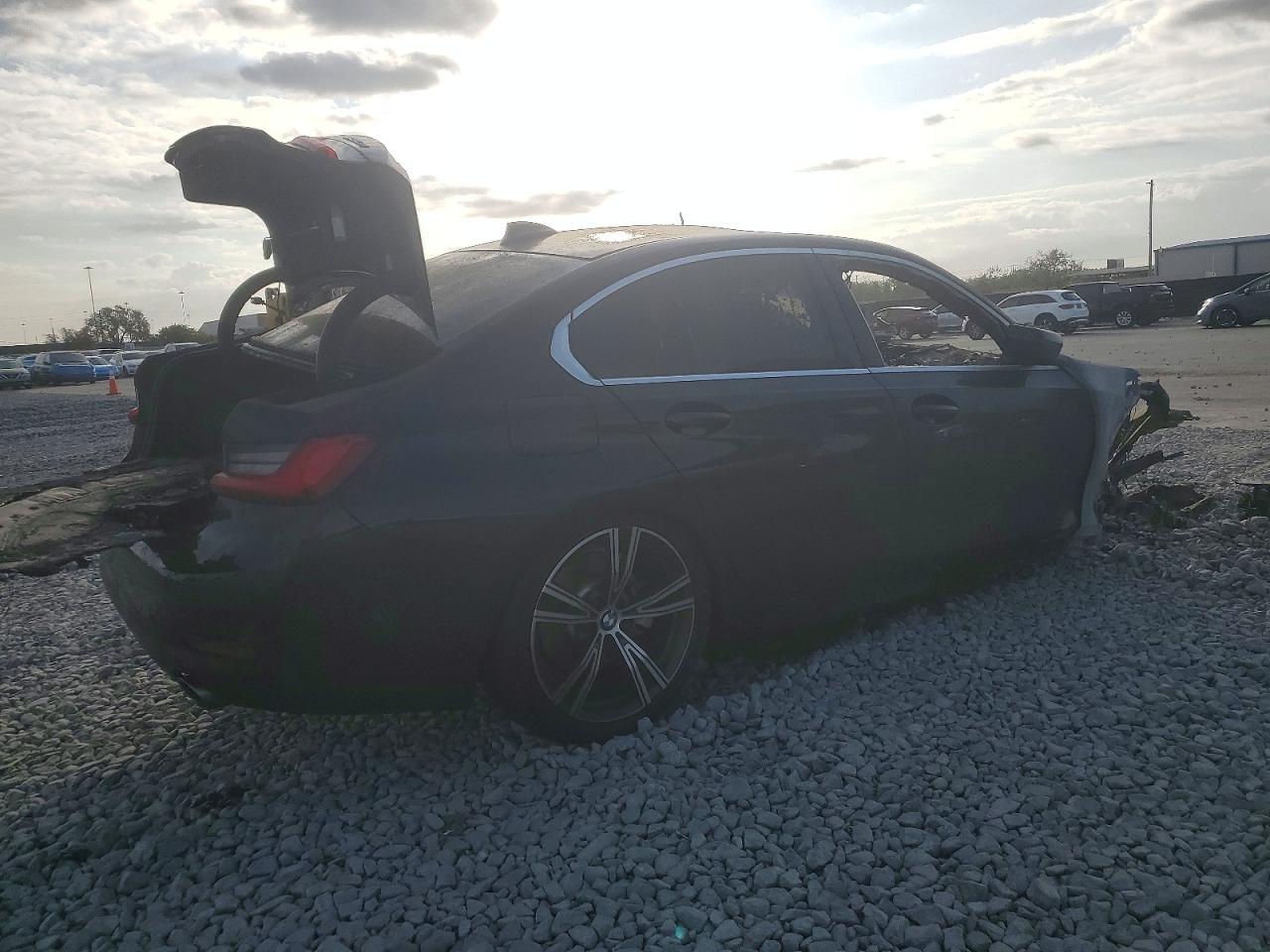 2019 BMW 330I — снимка 3