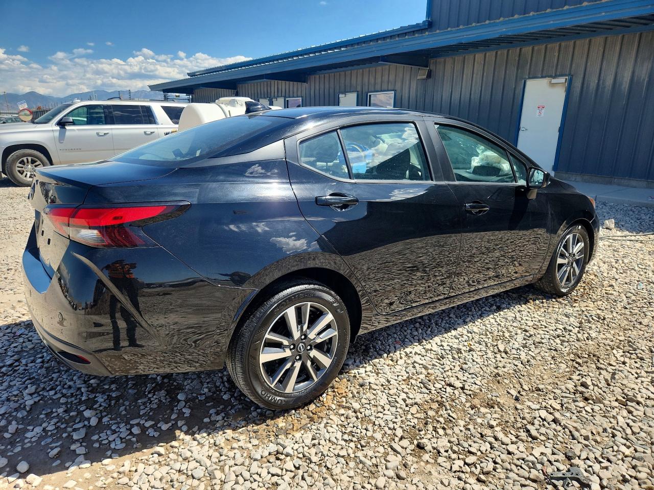 2025 NISSAN VERSA SV — снимка 3