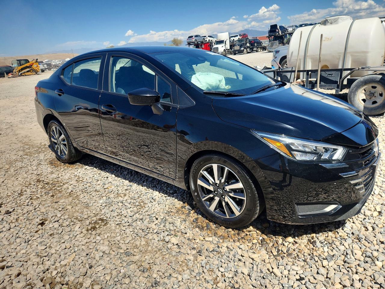 2025 NISSAN VERSA SV — снимка 4