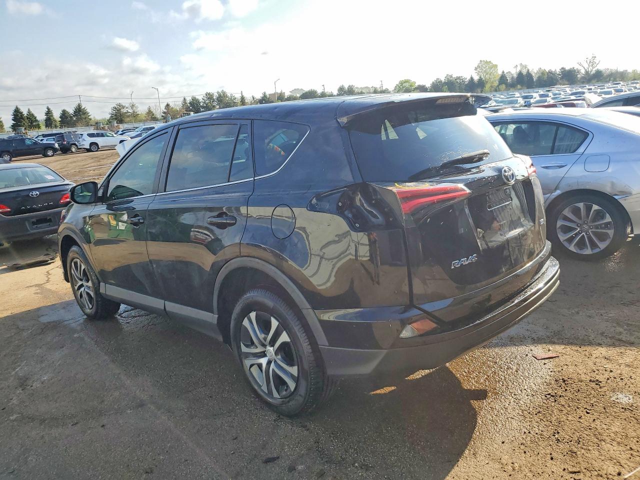 2016 TOYOTA RAV4 LE — снимка 2