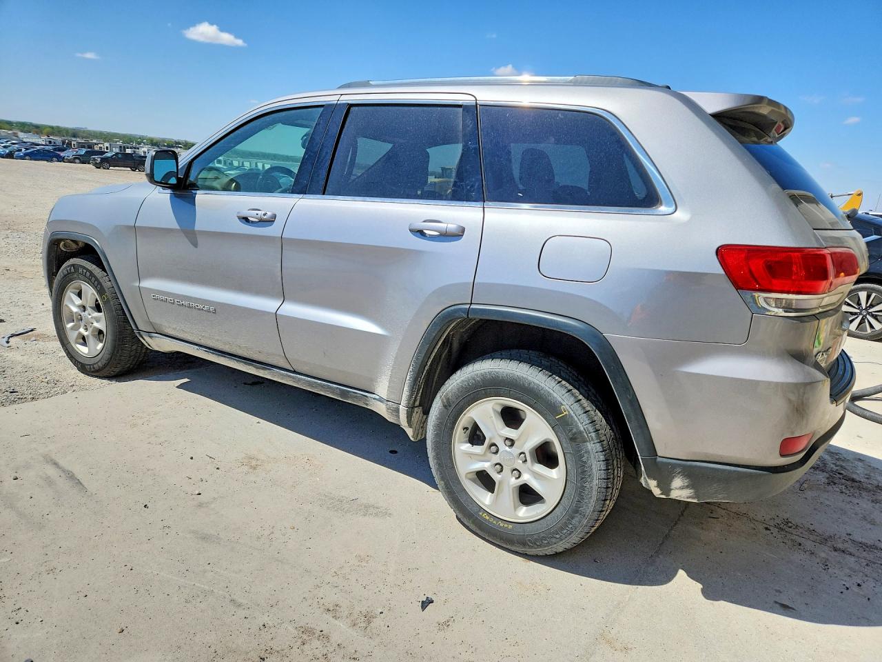 2016 JEEP GRAND CHEROKEE LAREDO — снимка 2