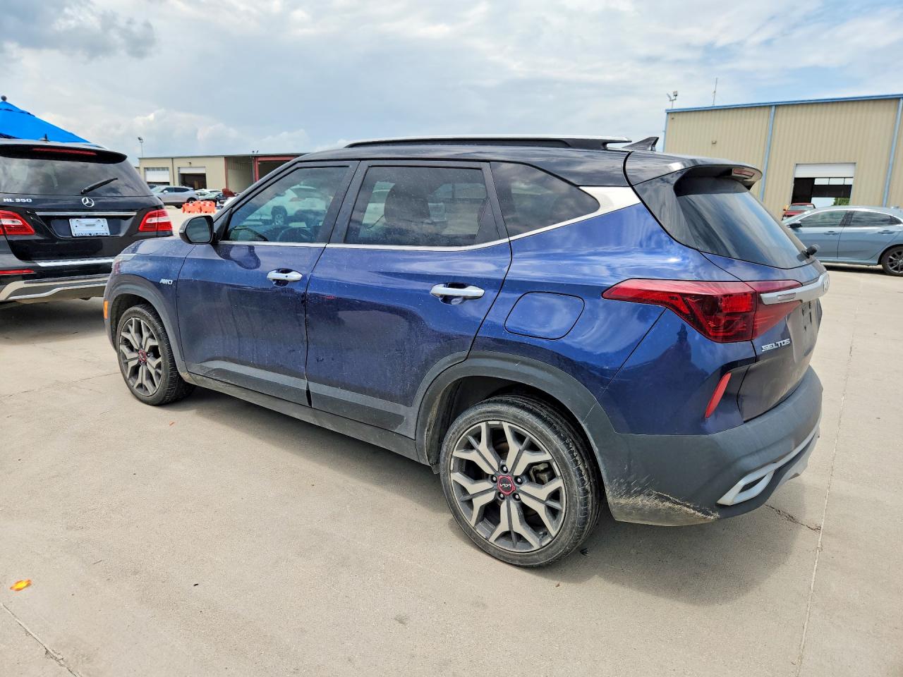 2022 KIA SELTOS SX — снимка 2