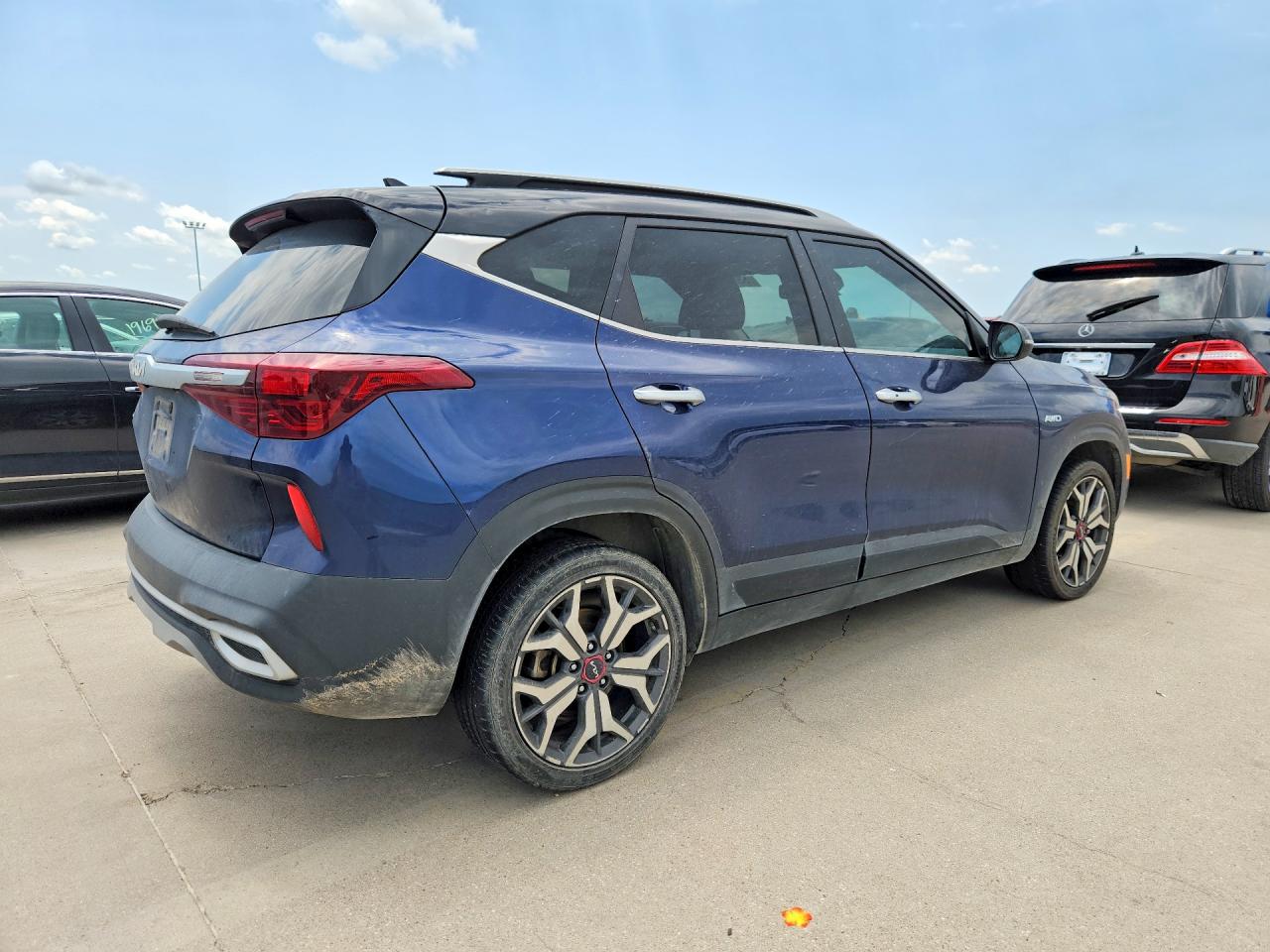 2022 KIA SELTOS SX — снимка 3