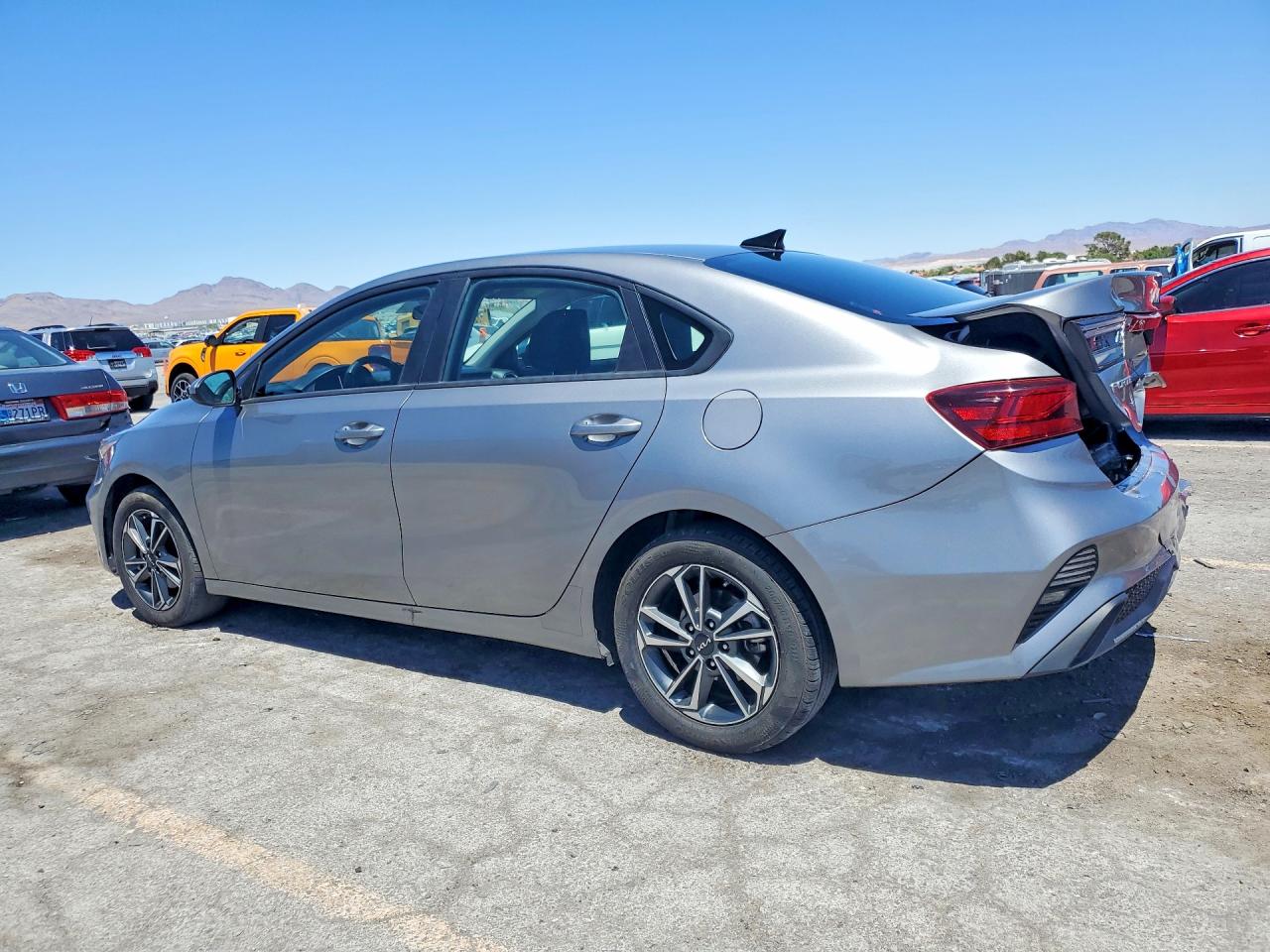 2024 KIA FORTE LXS — снимка 2