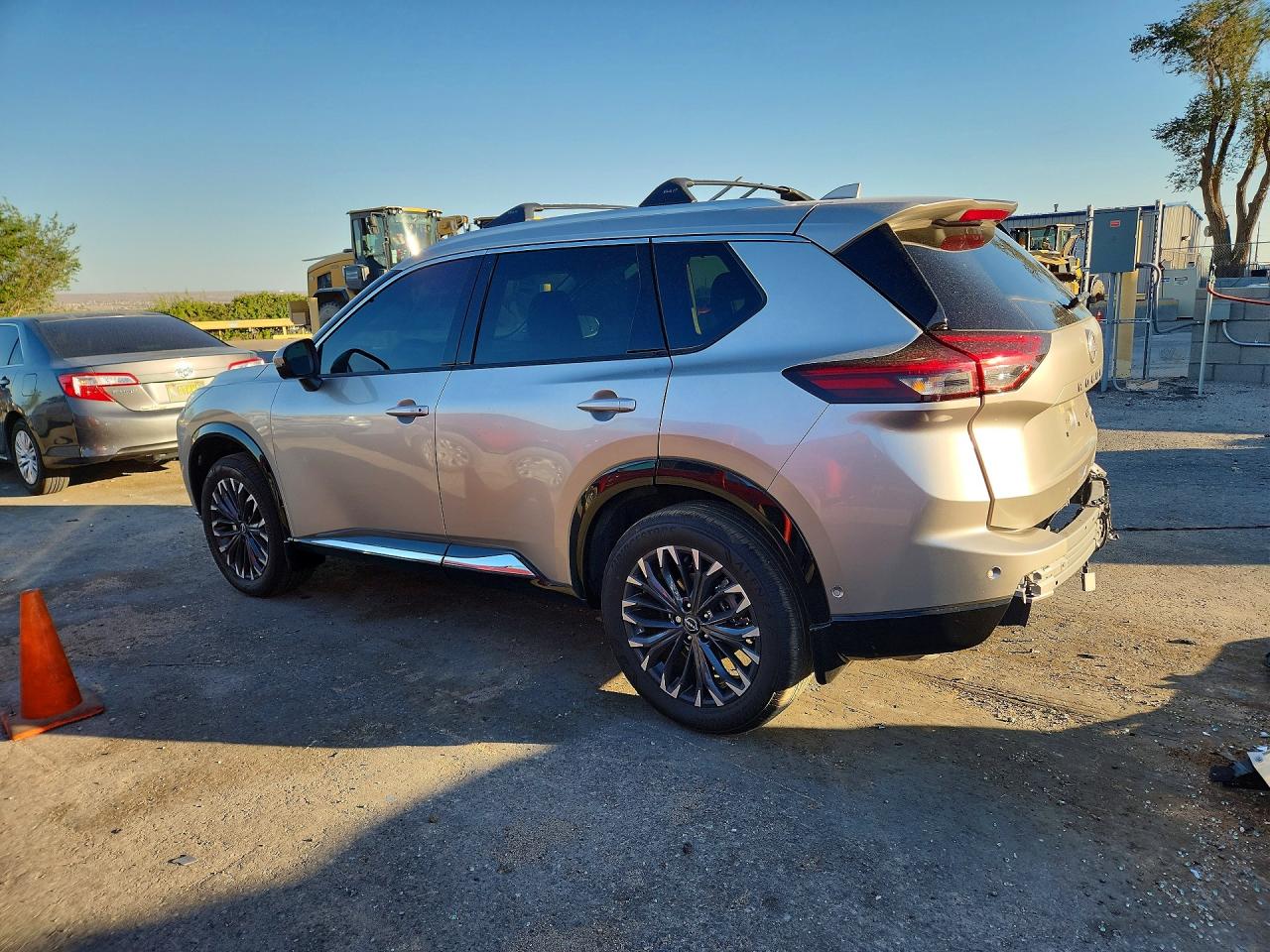 2026 NISSAN ROGUE PLATINUM — снимка 2