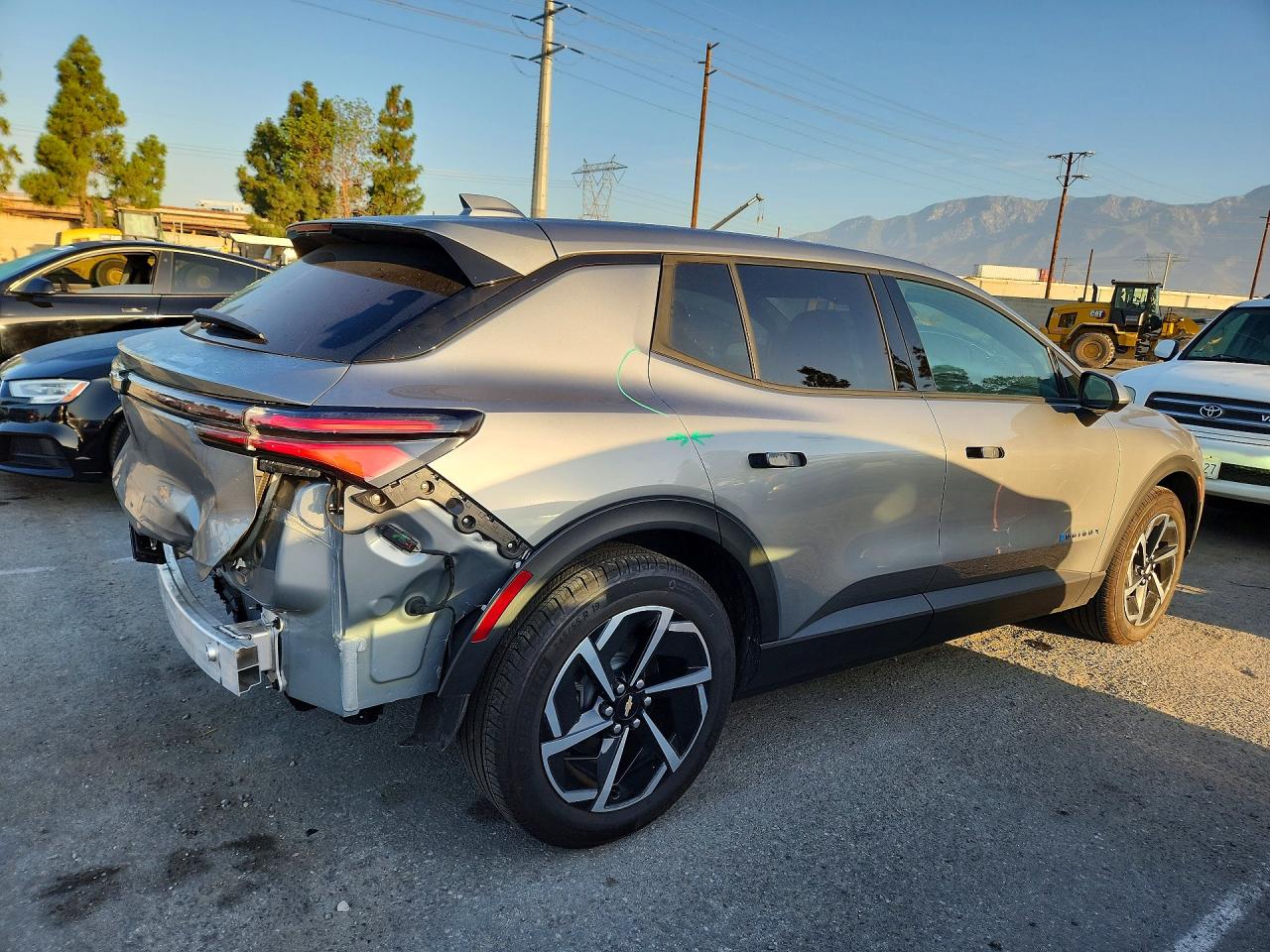 2025 CHEVROLET EQUINOX LT — снимка 3