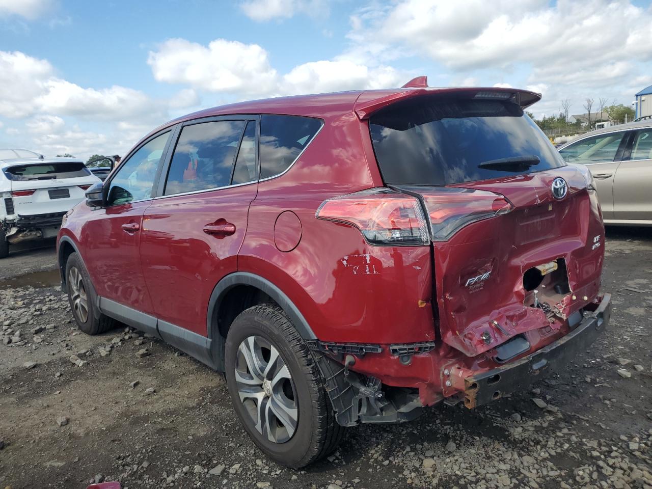 2018 TOYOTA RAV4 LE LE — снимка 2